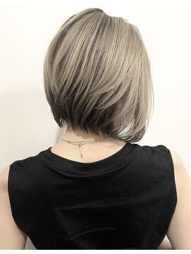 エル オオサカ 心斎橋店(L. OSAKA) アンニュイボブ_くびれヘアビタミンカラーメルティカラー_S5