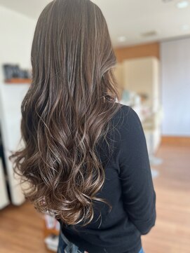 レアーリ(le ali) ハイライトロングヘアー