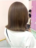 カーキベージュ/秋カラー/外ハネ/ボブ/オリーブ/髪質改善/横浜