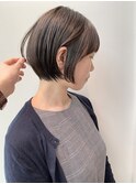 大人かわいい丸みショートボブ耳かけ前髪あり小顔サイドバング