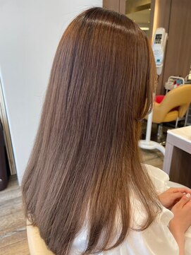 アロン(Allons Ginza) ☆くびレイヤーエモージュデザインカラーシルキーベージュミディ