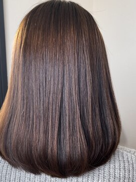 ヘア ミーツ ドレス プレローマ(HAIR meets dress pleroma) ☆美髪ストレートエステ☆