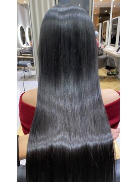 ジーナ 福岡天神(Zina) Deep Silver × Premium髪質改善トリートメント