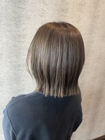グレイス ヘアドレッシング 鷹匠(grace hair dressing)&nbsp;ぱつっとボブ×透け感オリーブカラー
