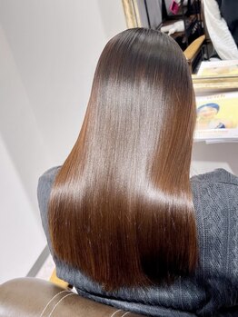 ラサ(rasa)の写真/【ツヤが魅力の美髪に】人気のストレートパーマ（縮毛矯正）がアップデート！理想のツヤ髪へ♪
