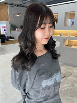 アロ 大阪梅田(alo) 【momoa】透明感たっぷりグレージュ《ブリーチ/大阪梅田》