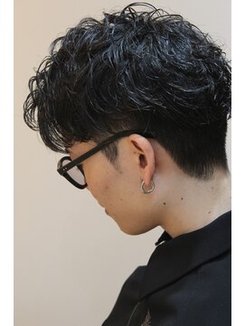 フィルム コウベ(Film Kobe) メンズ刈り上げスタイル