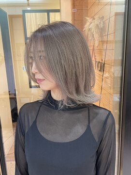 アップ(A+hair) くびれショートボブ40代50代グレイカラー白髪染め白髪ぼかし