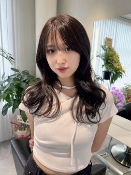 ビビバイベル(BiVi by BHEL) 四日市レイヤーカットハッシュカットブリーチなしダブルカラー