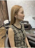 ハイトーンミルクティーベージュ×艶髪ストレートロング