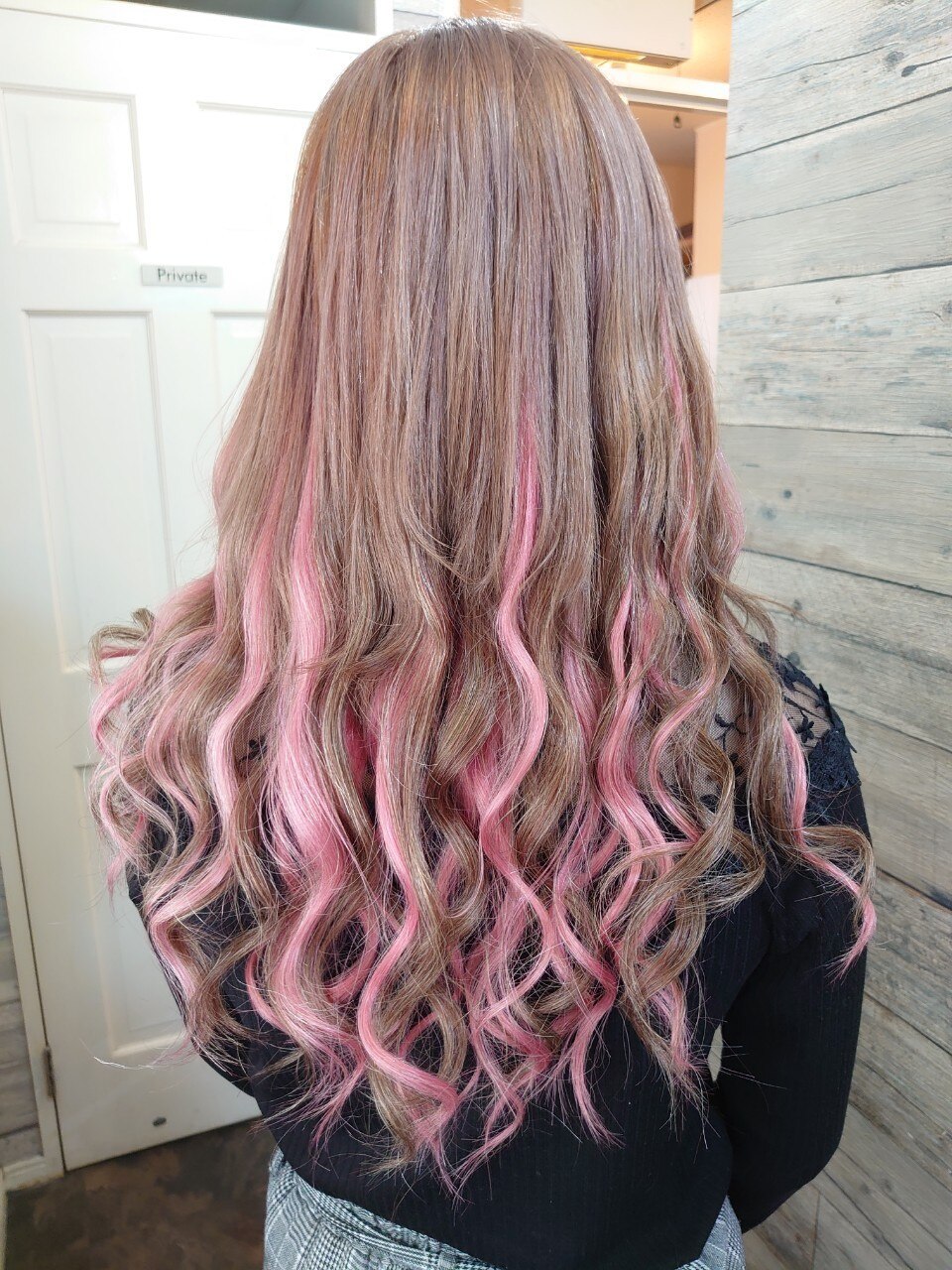 インナーカラーピンク：L129340079｜ヘアメイク フォックス 錦店