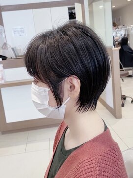 アッシュ 大泉学園店(Ash) 初めてのショートに◎短すぎないショートボブ