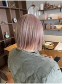 ピンクベージュ×切りっぱなしボブ