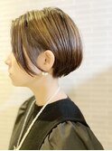 丸みショート大人ツヤ感刈上げボブ