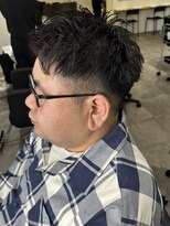 ヒュイル バイ ニアウ(Hwyl by Niau) メンズアップバングパーマニュアンスパーマ刈り上げ