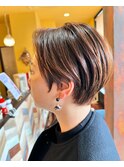 前髪長め大人ショート