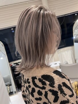 フォート(FORT) 春カラー/外国人風バレイヤージュ/ホワイトベージュのボブ