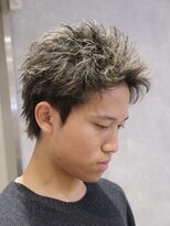 レイズ 名古屋駅(RAYS)&nbsp;ハイライトとスパイキーショートでバチバチヘアに