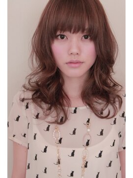 エム(em) ~ ふんわり透け感ミディ ~