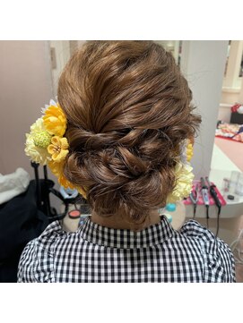 リュネッツ(lunettes) 抜け感☆ゆるふわシニヨン【lunettes鷺沼】