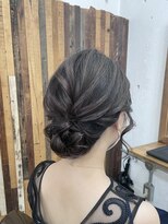 リッカ(RICCA)&nbsp;【ヘアセット 家田】大人シンプルシニヨンアレンジ♪