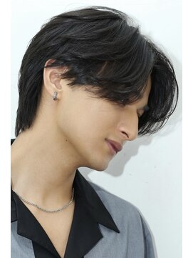 リップス 表参道店(LIPPS) 黒髪センターパートウルフ【サラ髪仕上げ】