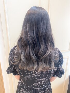 ヴィーヴォ 天六店(VIVO) 【VIVO】アッシュグレージュ グラデーションカラー 裾カラー