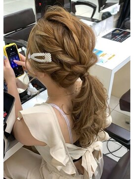シーズン 大阪(SEASON) 【ヘアセット】ローポニー×編み込み