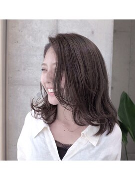 イイデ(iide) ゆるふわセミディ