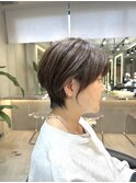 ☆面長トップがぺたんこさんにおすすめくびれ大人ひし形ショート