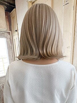 エノア 青山(ENORE) ブリーチ/ダブルカラー/グラデーションカラー/インナーカラー