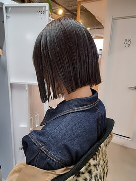 フリーラ 京都河原町三条店(freera) 地毛風ストレート★エイジングケア髪質改善