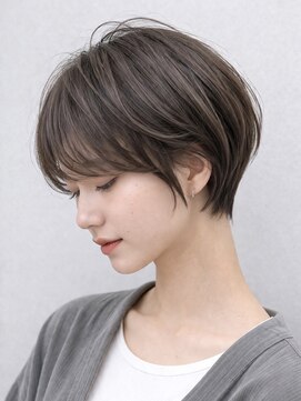 テト(teto) 30代40代大人くびれショート×グレージュ