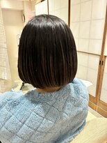媛(en)&nbsp;グラデーションネイビーカラー