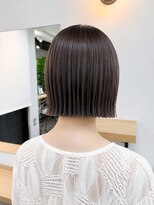 フォト 新宿三丁目(foto) 髪質改善縮毛矯正地毛風ストレート切りっぱなしボブ
