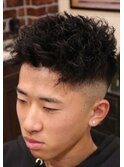 フェザーアップツイスト×スキンフェード