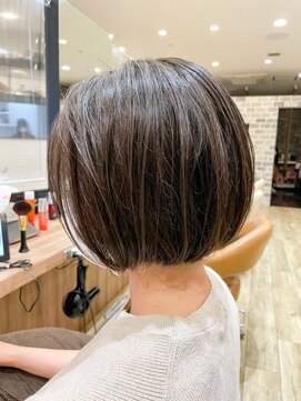 ヴィサージュ ユニール(VISAGE unir) 【VISAGE 高橋】やわらかボブスタイル