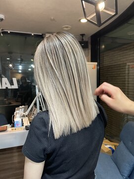 ラフ(LAFF) #黒髪#ボブルフ#ネビージュ#小顔#ワンレン