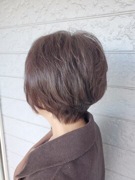 ルナ 深沢店(LUNA) グラデーションショート【鎌倉/湘南/深沢/大船/藤沢/戸塚/横浜】