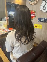 ニカ(NIKA) 緩めパーマロングスタイル