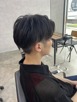 エイル アメ村(Eir) 【メンズカット】【ナチュラルセンターパート】