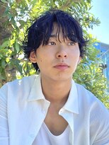 ノイ(noi)&nbsp;センターパートニュアンスパーマツーブロックメンズパーマ