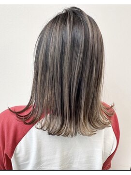 アオアクア バイ グルグル 小岩店(ao akua by GULGUL) 太めハイライトカラー