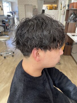 イースタイル 志都呂店(e-style com’s hair) 王道マッシュに波巻きパーマ