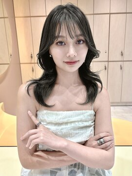 グロー 大宮(GLROW) くびれ巻き レイヤーカット 顔まわりカット 韓国風 オリーブ