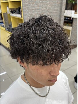 ヘアーパークキューブ 綾野剛風シャドウパーマ