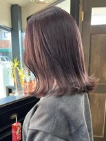 穀雨(Kokuu)&nbsp;グレージュ切りっぱなしボブ前髪ありミニボブミルクティベージュ