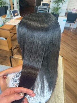 ヘアーショップ エヌアンドエー 越谷店(hair shop N&A) 毛先まで潤いとツヤが満ちる◎ナチュラルストレート/縮毛矯正