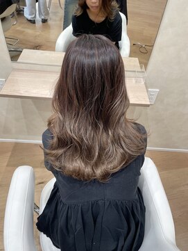 ジャパンデザイナーズアカデミー ブラウングラデーションカラー