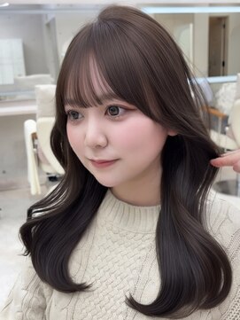 ビュー フクオカ(VIEW FUKUOKA) レイヤーカット/顔周りカット/オリーブベージュ